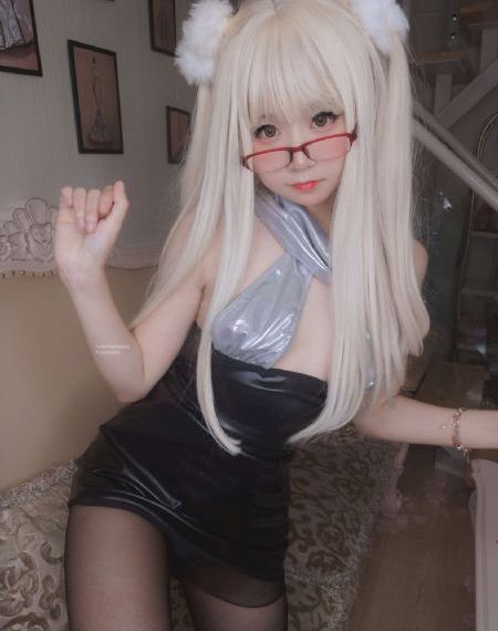 年轻漂亮的老师4_DVD手机免费观看完整